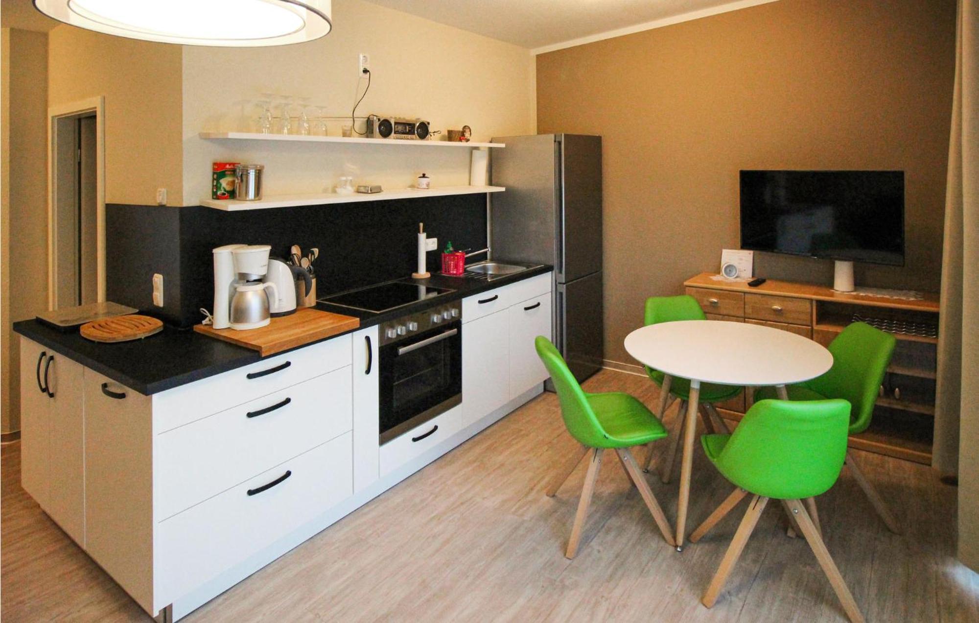 Stunning Apartment In Graal-Mueritz With Kitchen エクステリア 写真